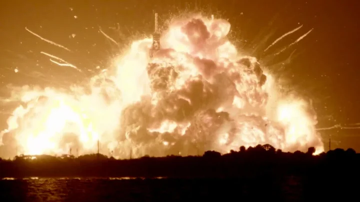 Blue Origin explosion threatens to delay NASA’s moon program