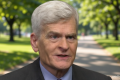 Cassidy says he passed a note to Witkoff to request briefing during heated Trump meeting