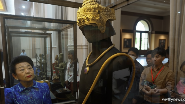 Searching for Cambodia’s stolen crown jewels | 60 Minutes