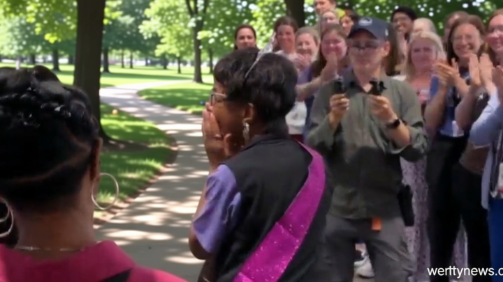 Nurse of 58 years who went above and beyond for patients gets special retirement send-off: “You’re an angel”