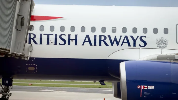 Cellphone fire reported on British Airways flight before landing at Las Vegas airport