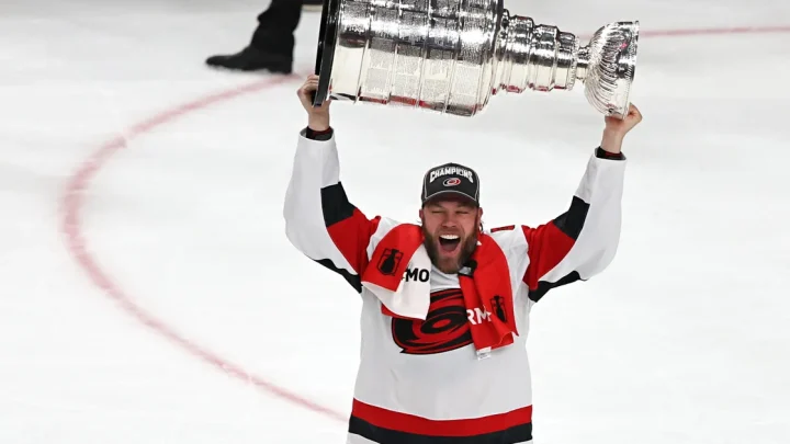 Carolina Hurricanes win second Stanley Cup, beating Vegas Golden Knights in 6 games