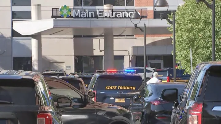 Suspect at large after shooting at Wilmington Hospital in Delaware leaves 1 dead, 1 injured, police say