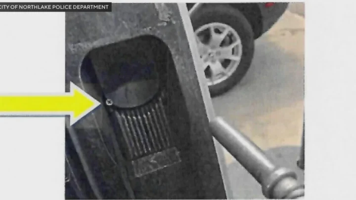 Northlake police warn of gas pump screw scam