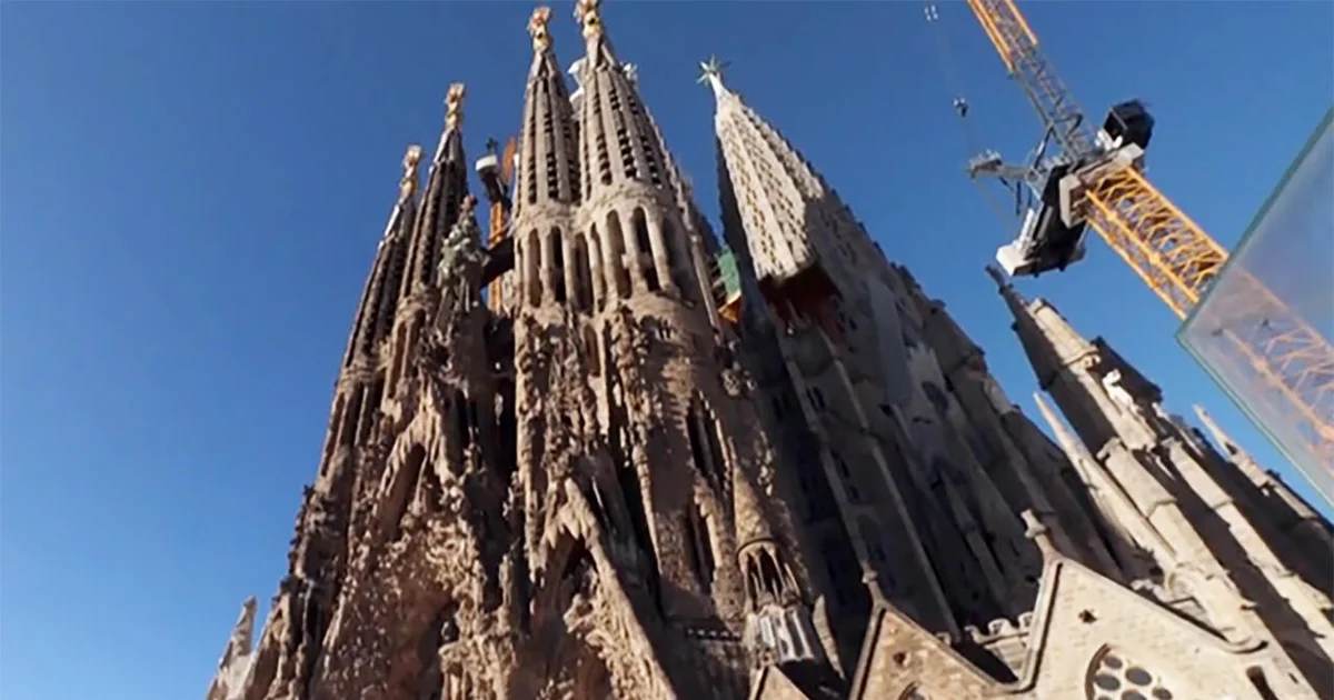 sagrada-familia-exterior-a-1280