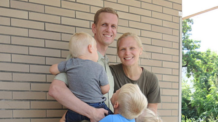 U.S. doctor with Ebola released from German hospital after recovering from deadly virus