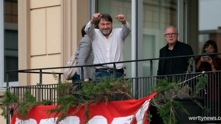 Arrests made after bomb attack targets investigative journalist threatened by Italian mafia