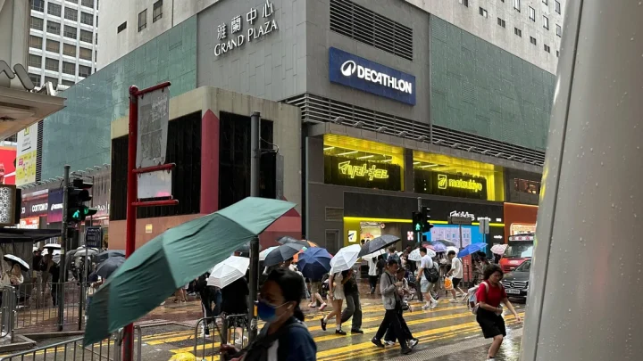 Typhoon Noul hits southern China as more than 340,000 evacuate, flights canceled
