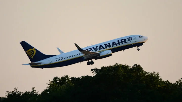 Man partially sucked out of broken Ryanair plane window during flight, fellow passenger says