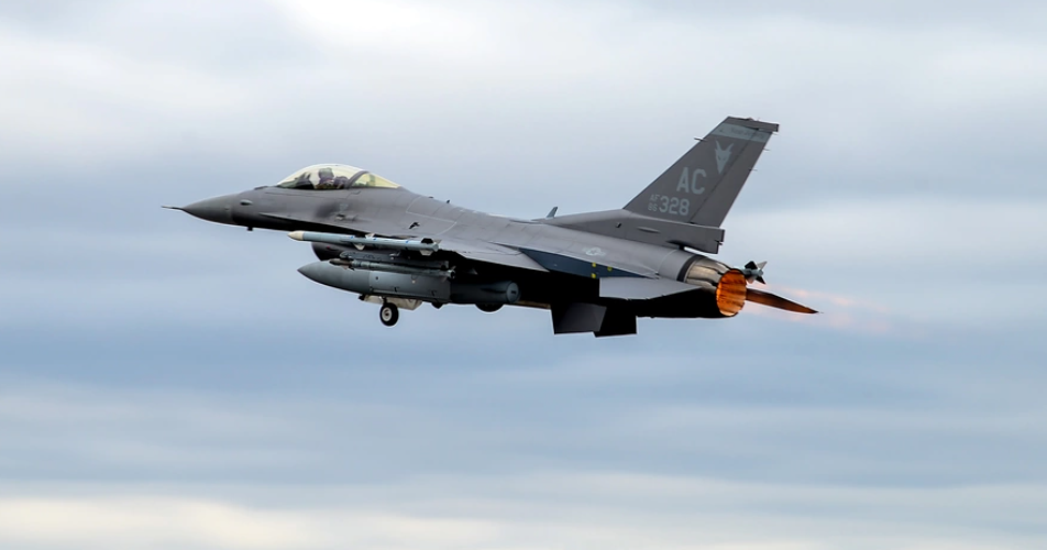 f-16-screenshot-2026-05-20-092941