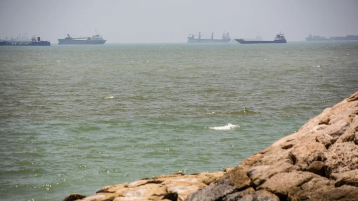 U.S. launches strikes against Iran to retaliate for attacks on 3 tankers in Strait of Hormuz