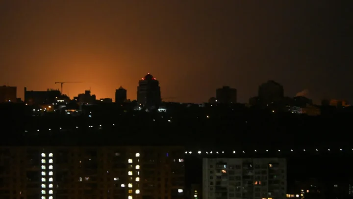 Russia launches deadly, massive ballistic missile attack in Kyiv, Ukraine