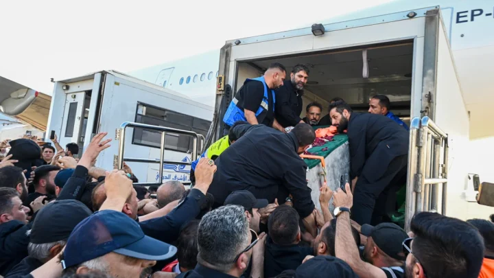 Live Updates: Iran says 14 killed in U.S. strikes as war ramps back up ahead of Khamenei’s burial