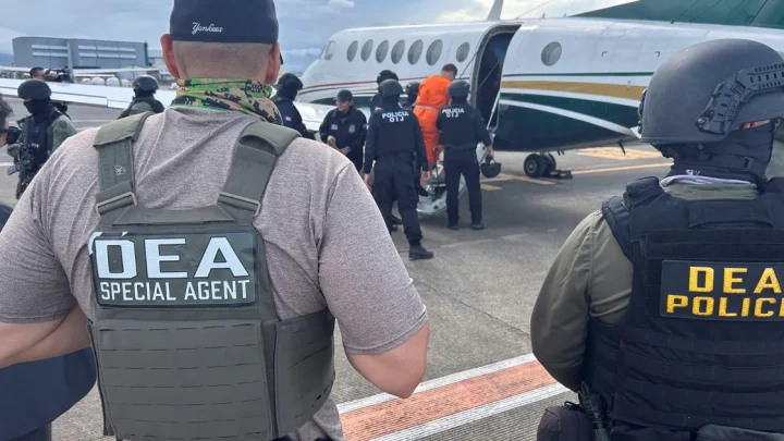 Top drug trafficker “Macho Coca” and cartel member “Compadre” extradited to U.S. from Costa Rica