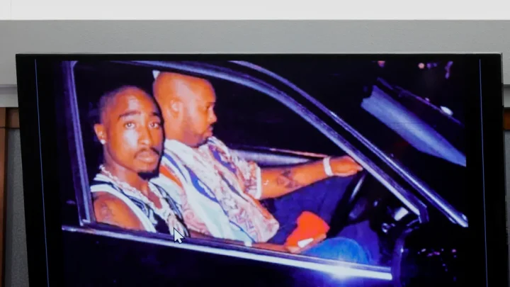 Tupac Shakur autopsy photos shown at Las Vegas murder trial after some family members leave court