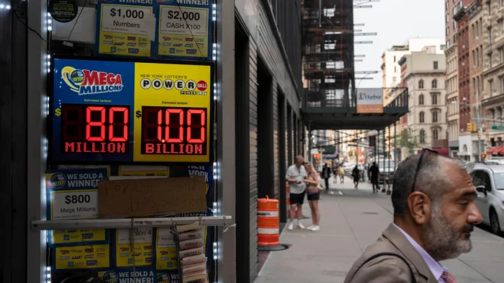 $1.04 billion Powerball jackpot won in Illinois