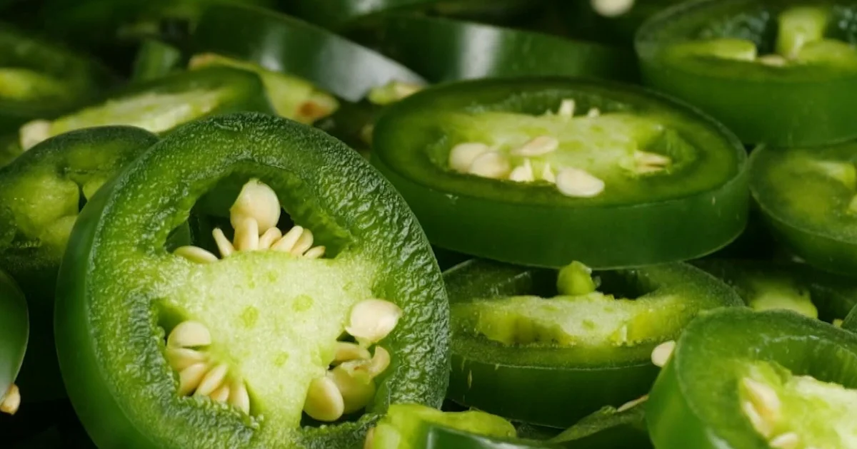 cbsn-fusion-us-hit-with-more-foodborne-illnesses-as-chipotle-qdoba-remove-salmonella-linked-jalapeos-thumbnail