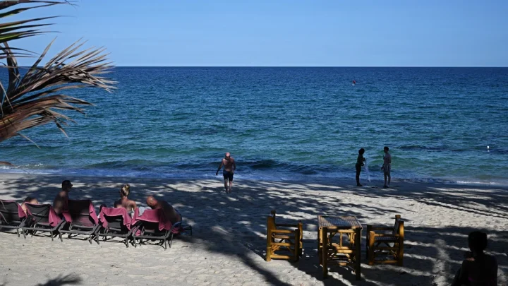 Father and 2 young sons on capsized jet ski rescued after 16 hours stranded off Thai island