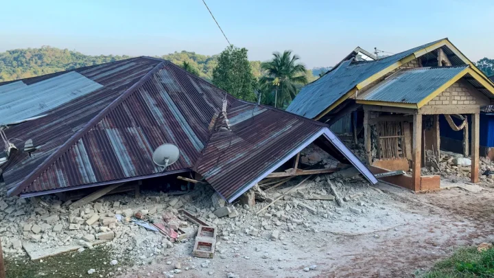 At least 20 killed after powerful 7.7 earthquake strikes Indonesia, triggers tsunami warning