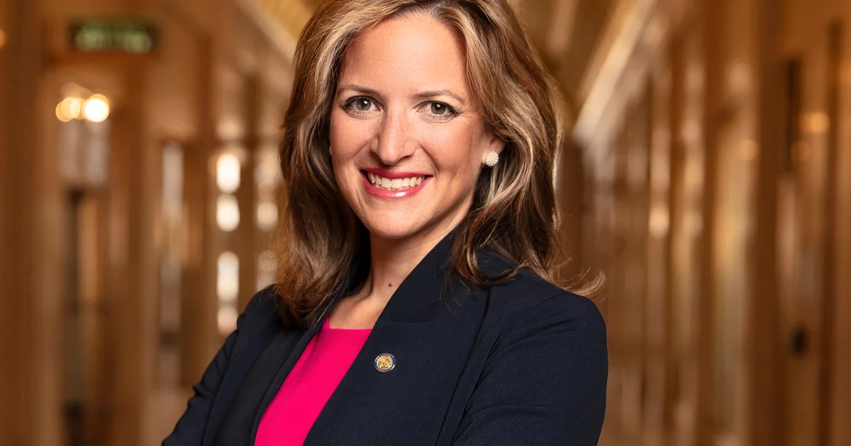 jocelyn-benson-campaign-headshot-2